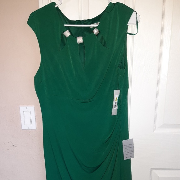 Eliza J Green Dress - Picture 2 of 5